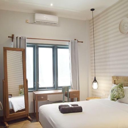 Grhatama Guest House Kejayan Buitenkant foto